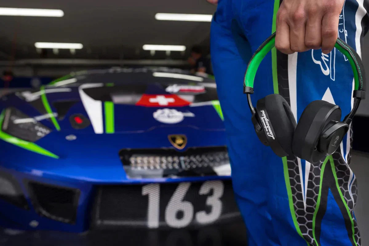 Master & Dynamic X Automobili Lamborghini